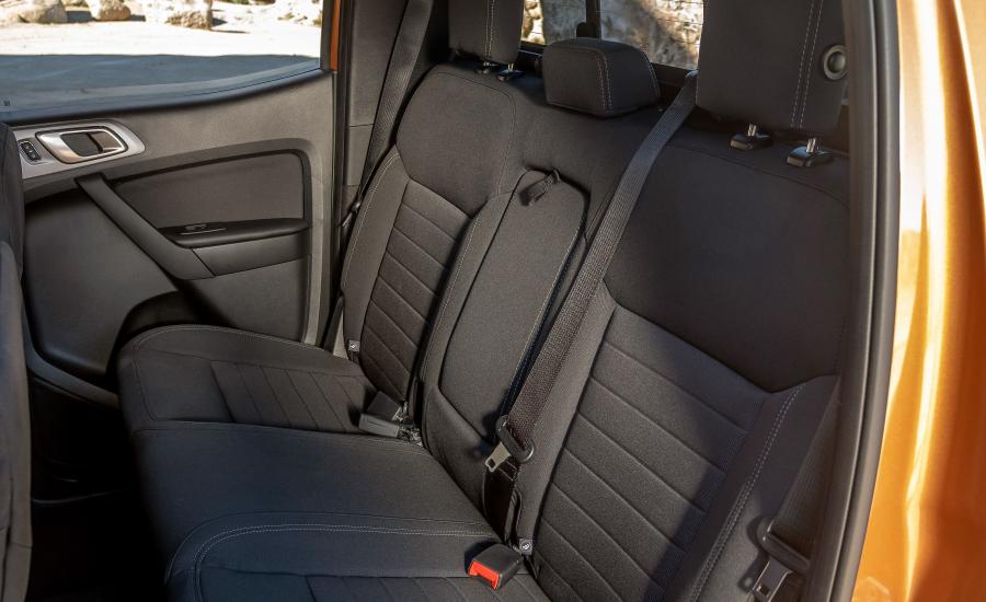 Интерьер Ford Ranger XLT SuperCrew FX4 2018 года  (фото 4 из 13)